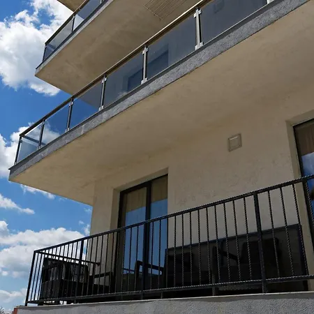 Apartament Ely's